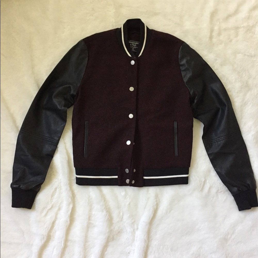 Bomber jacket